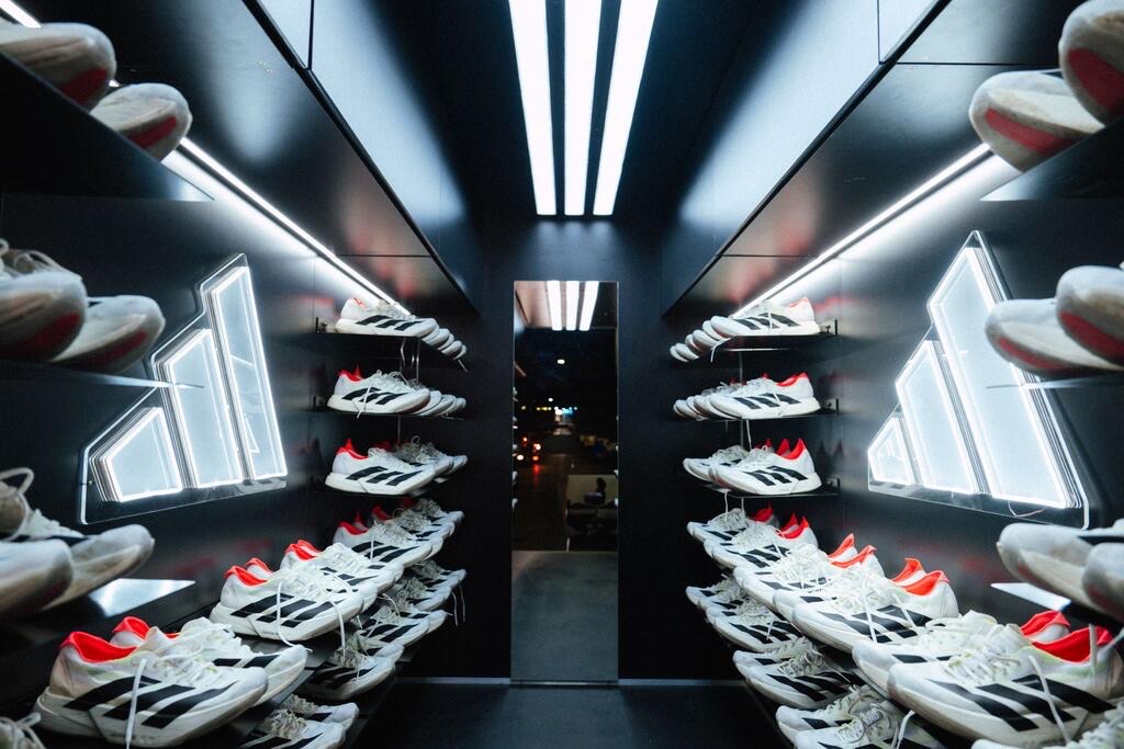 ADIDAS imagen 1